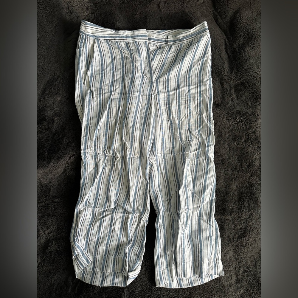 Loft cropped pants